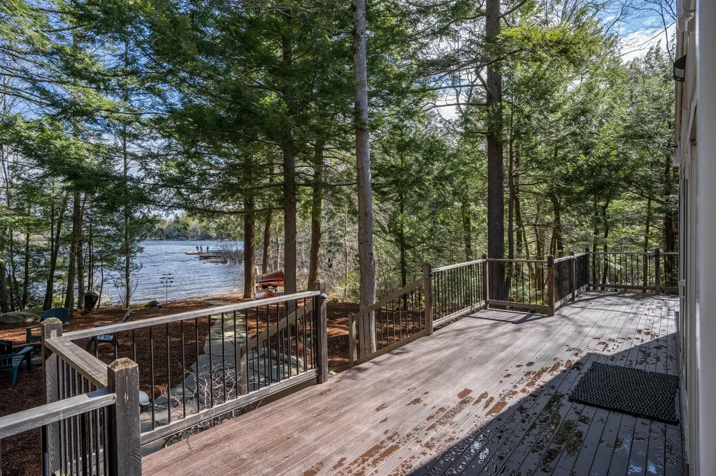 28 Whittemore Cove Road Raymond ME 04071