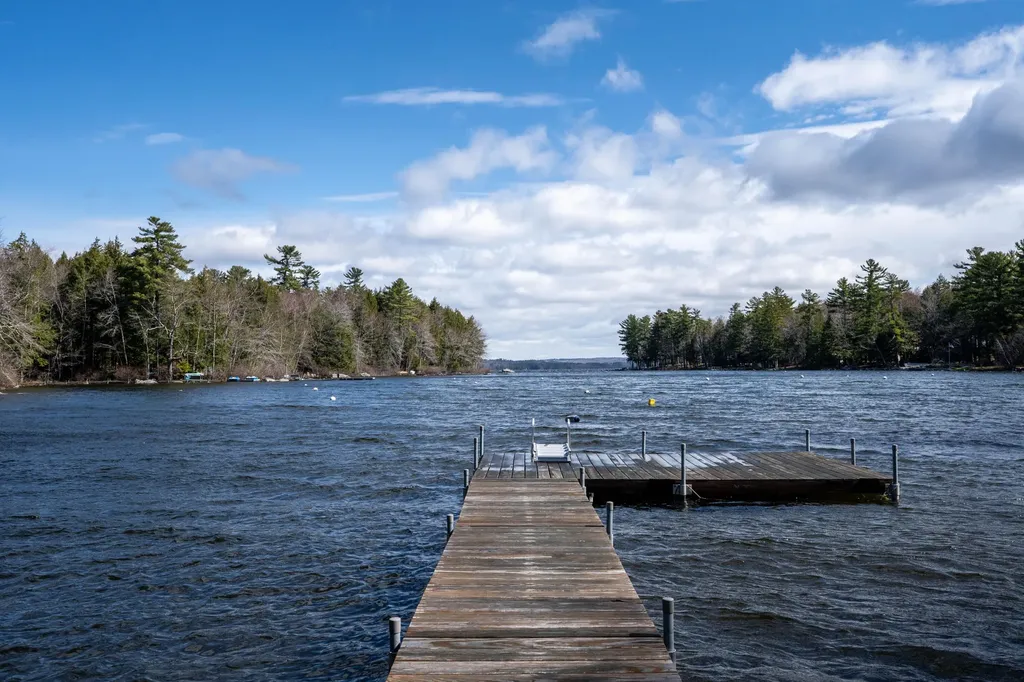 28 Whittemore Cove Road Raymond ME 04071