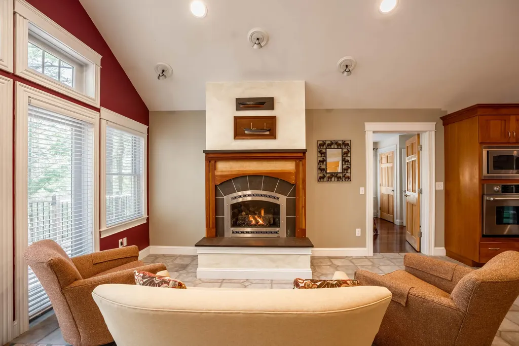 28 Whittemore Cove Road Raymond ME 04071