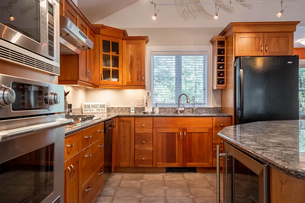 28 Whittemore Cove Road Raymond ME 04071