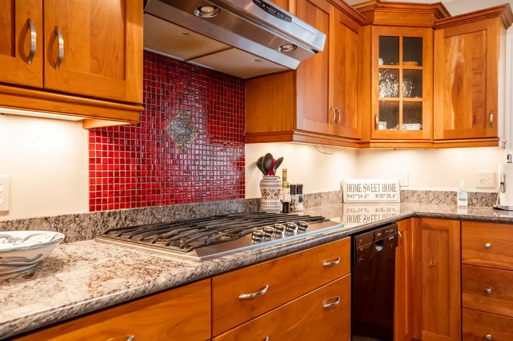 28 Whittemore Cove Road Raymond ME 04071