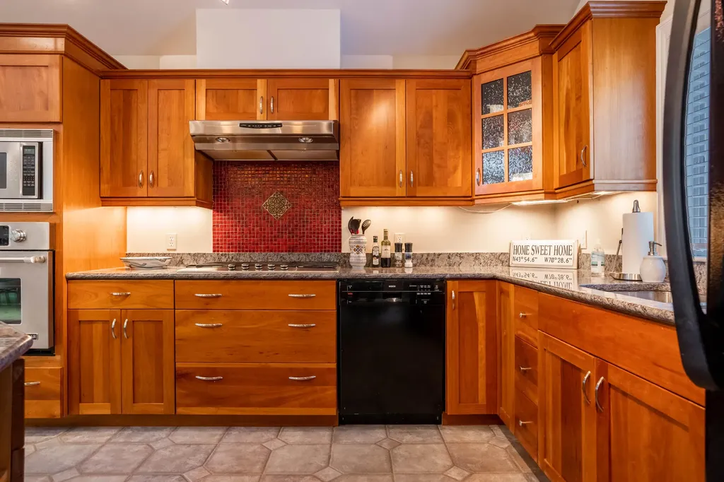 28 Whittemore Cove Road Raymond ME 04071