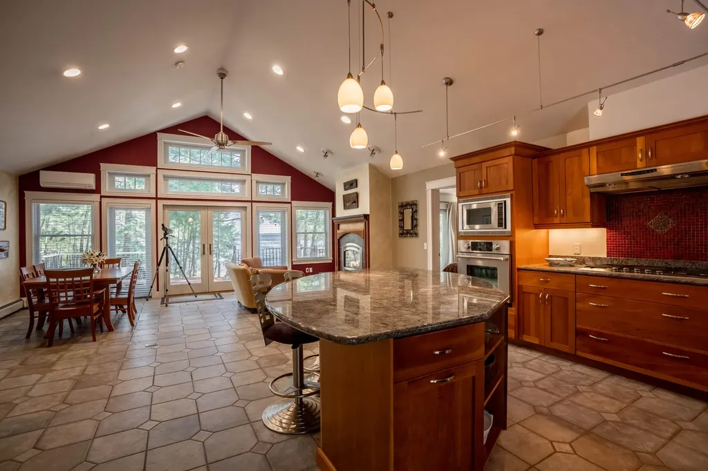 28 Whittemore Cove Road Raymond ME 04071