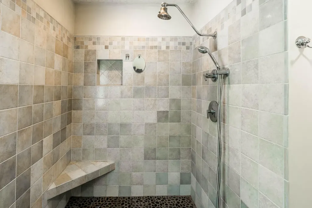 28 Whittemore Cove Road Raymond ME 04071