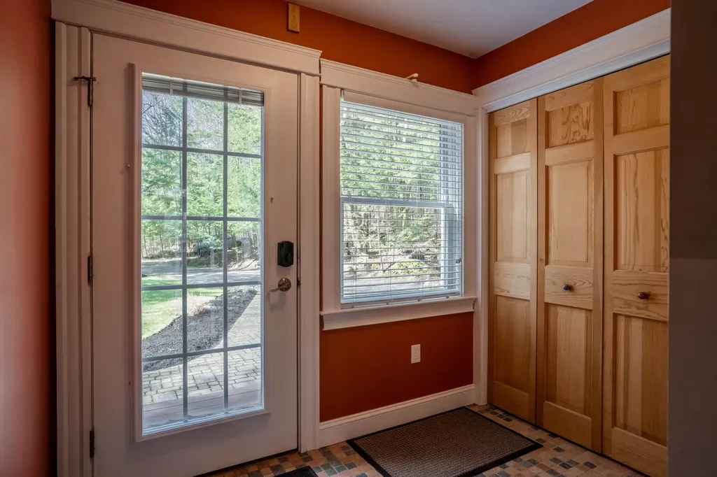 28 Whittemore Cove Road Raymond ME 04071