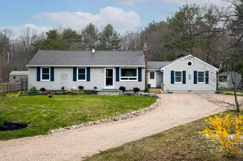 18 Beacon Avenue Kennebunkport ME 04046