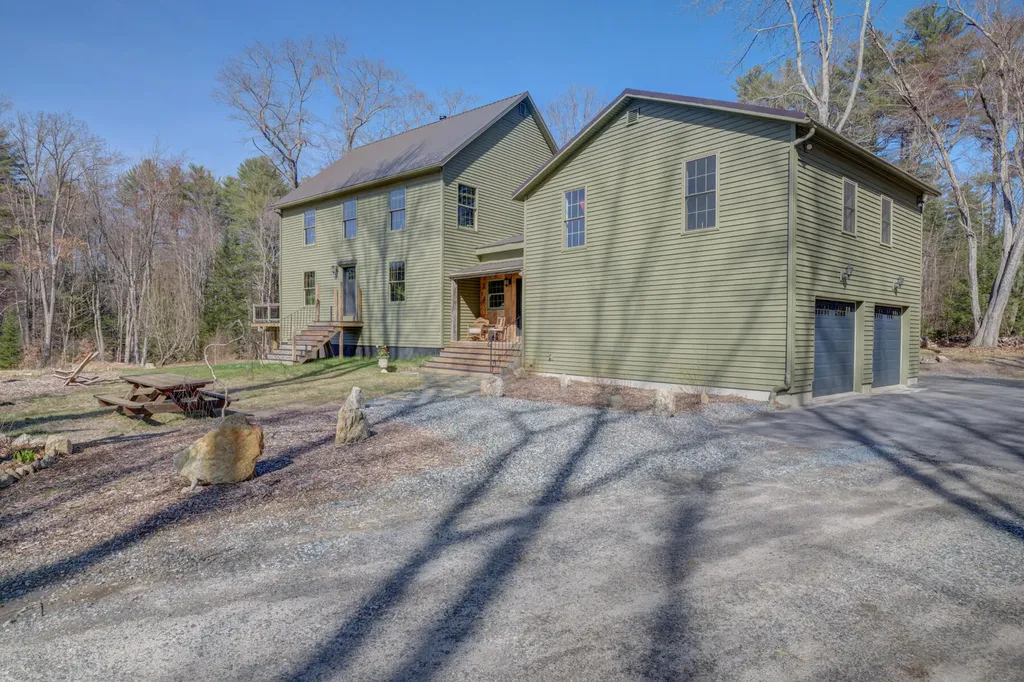 22 Hideaway Lane Falmouth ME 04105