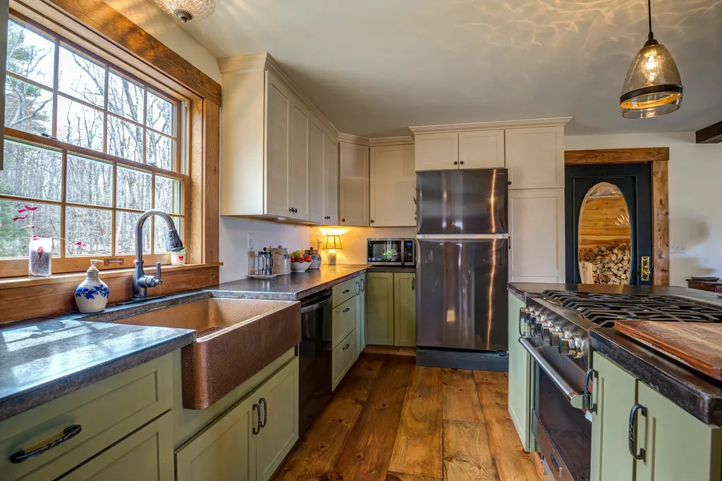 22 Hideaway Lane Falmouth ME 04105