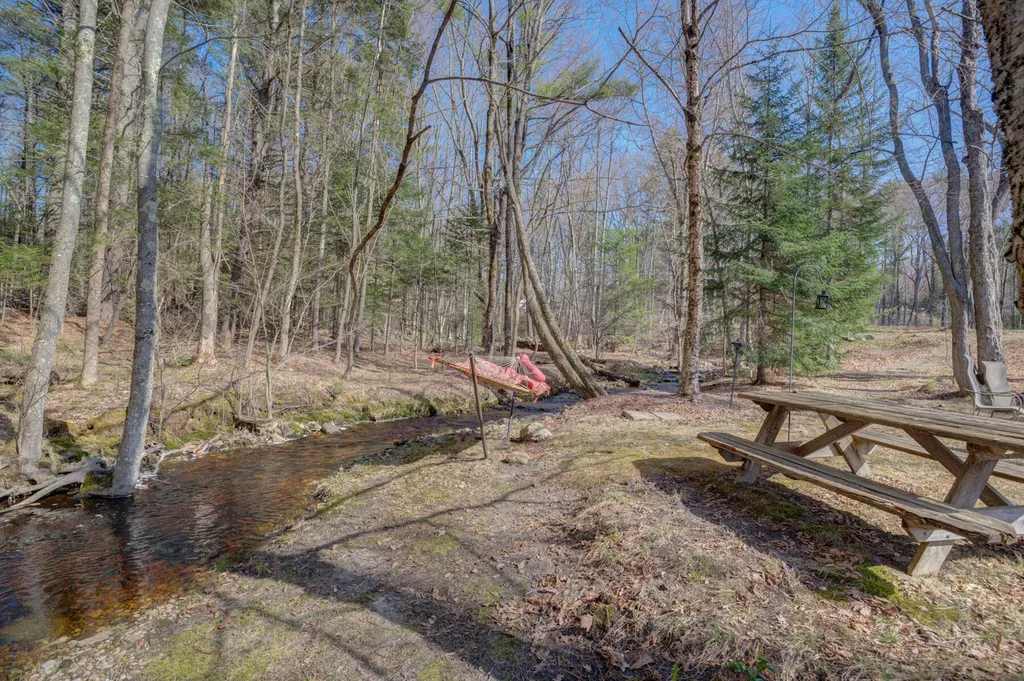 22 Hideaway Lane Falmouth ME 04105