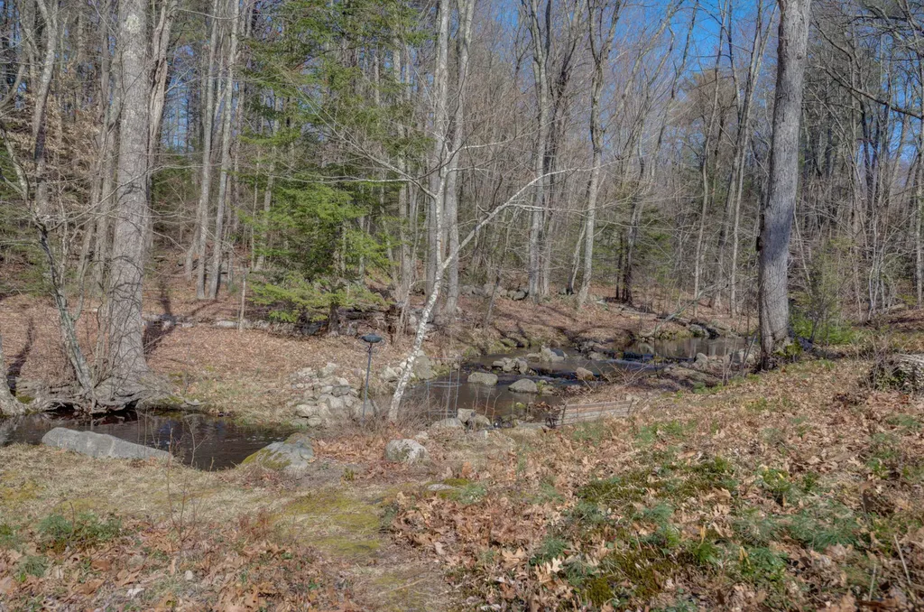 22 Hideaway Lane Falmouth ME 04105