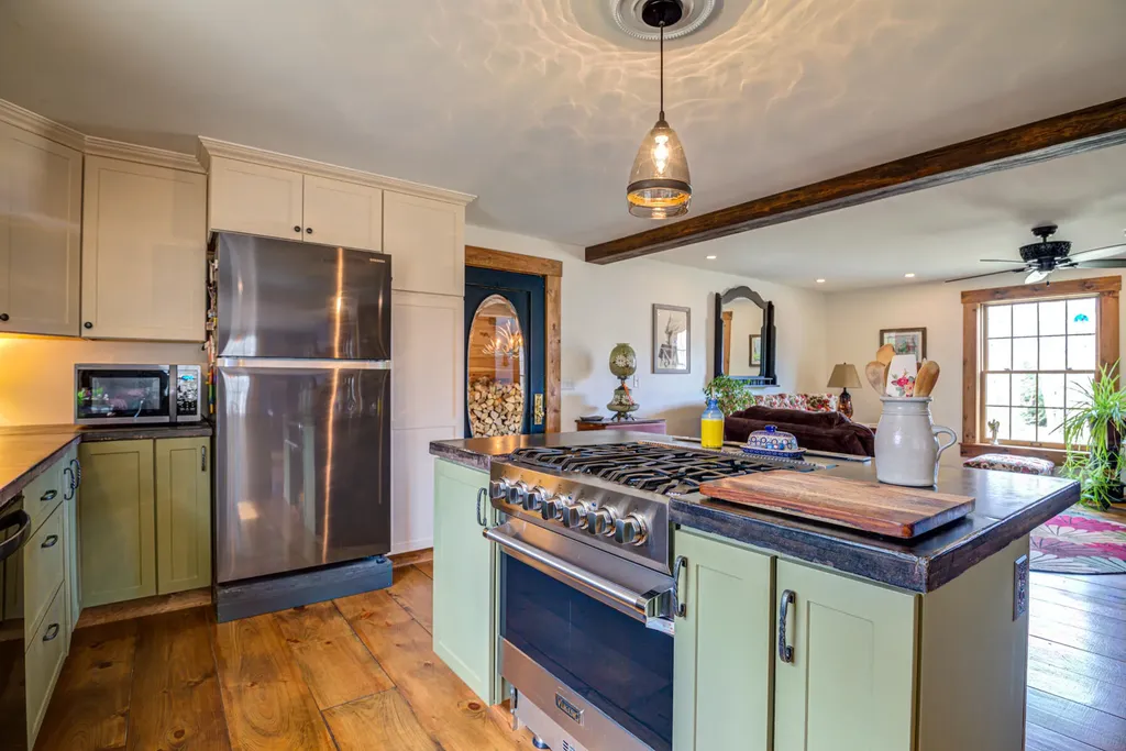 22 Hideaway Lane Falmouth ME 04105