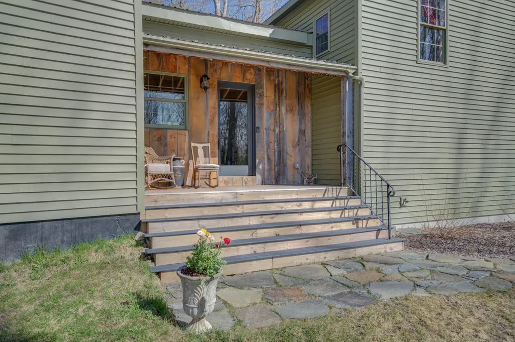 22 Hideaway Lane Falmouth ME 04105