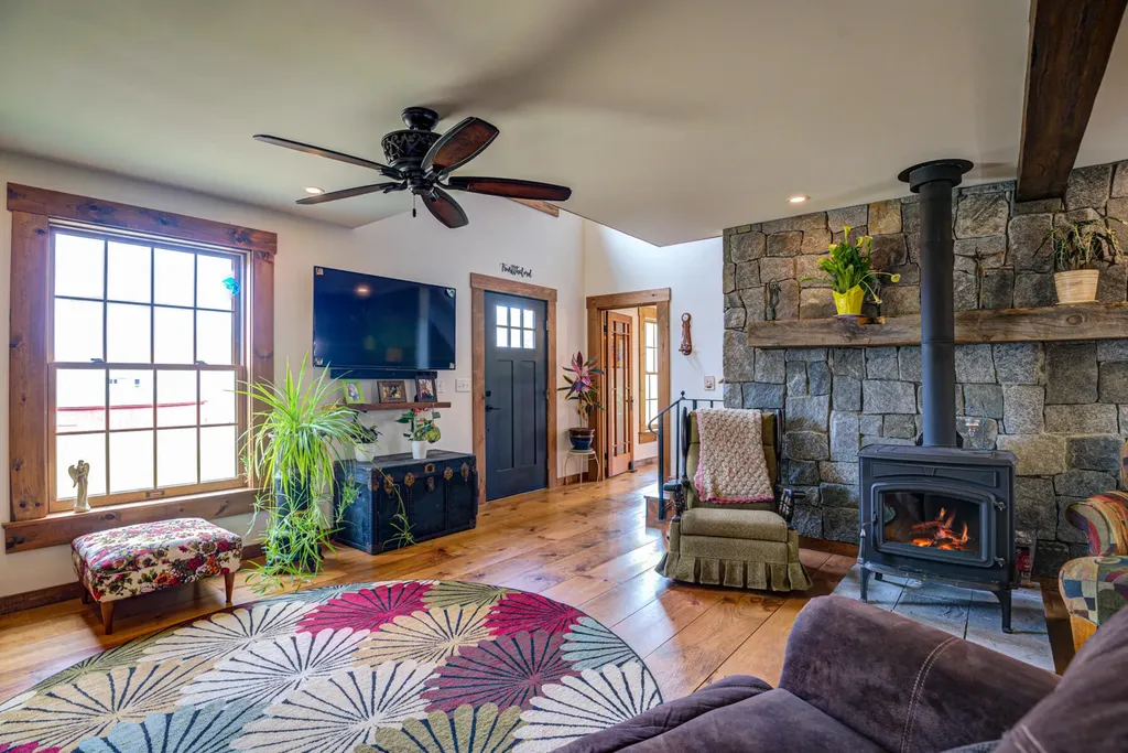 22 Hideaway Lane Falmouth ME 04105