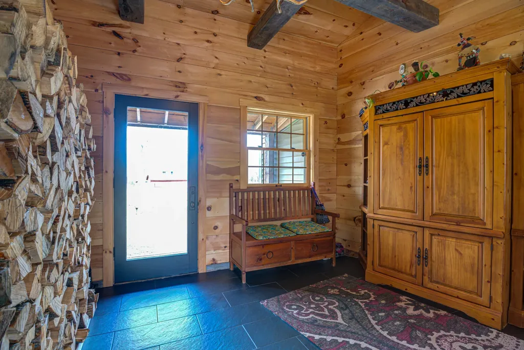 22 Hideaway Lane Falmouth ME 04105