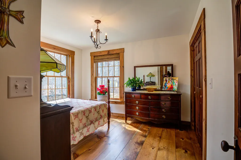 22 Hideaway Lane Falmouth ME 04105