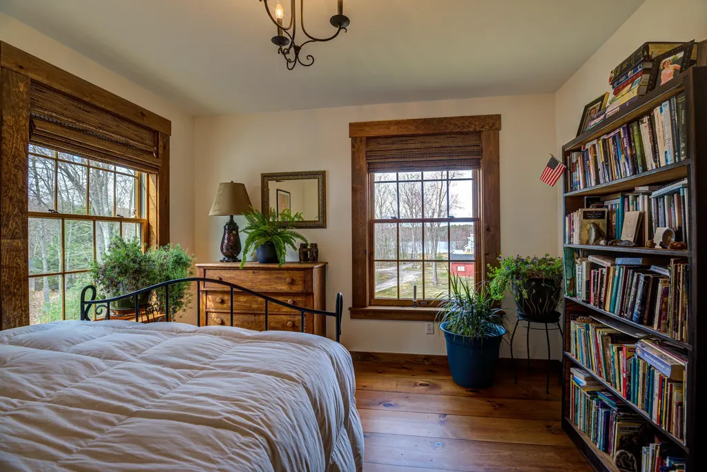 22 Hideaway Lane Falmouth ME 04105