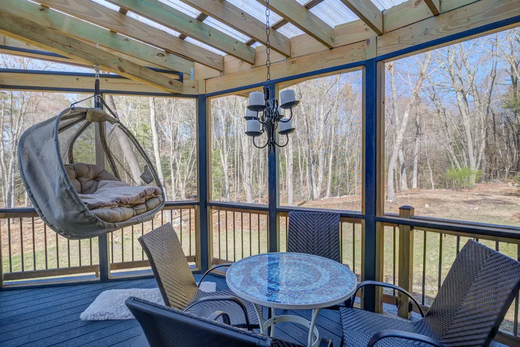 22 Hideaway Lane Falmouth ME 04105