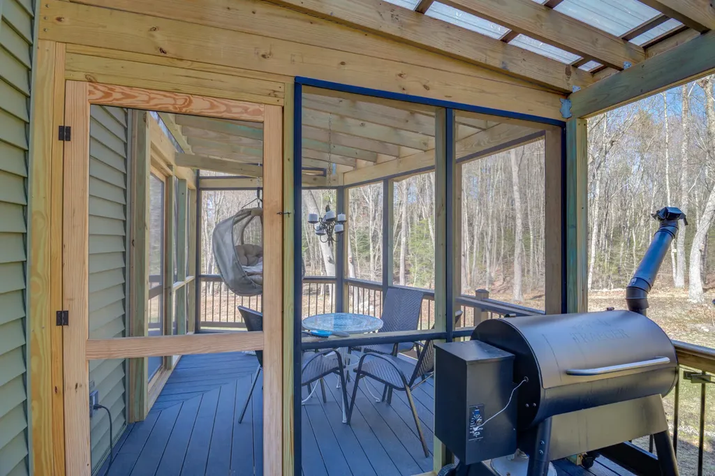 22 Hideaway Lane Falmouth ME 04105