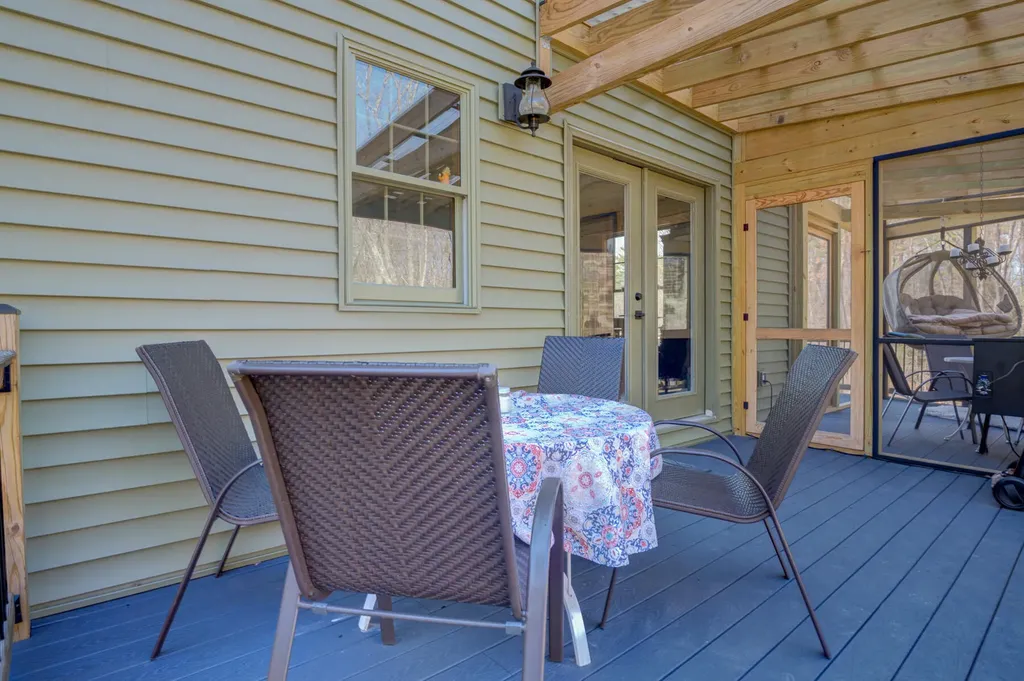 22 Hideaway Lane Falmouth ME 04105