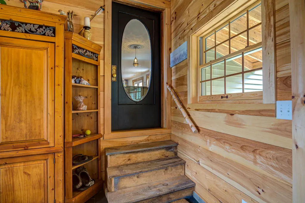 22 Hideaway Lane Falmouth ME 04105