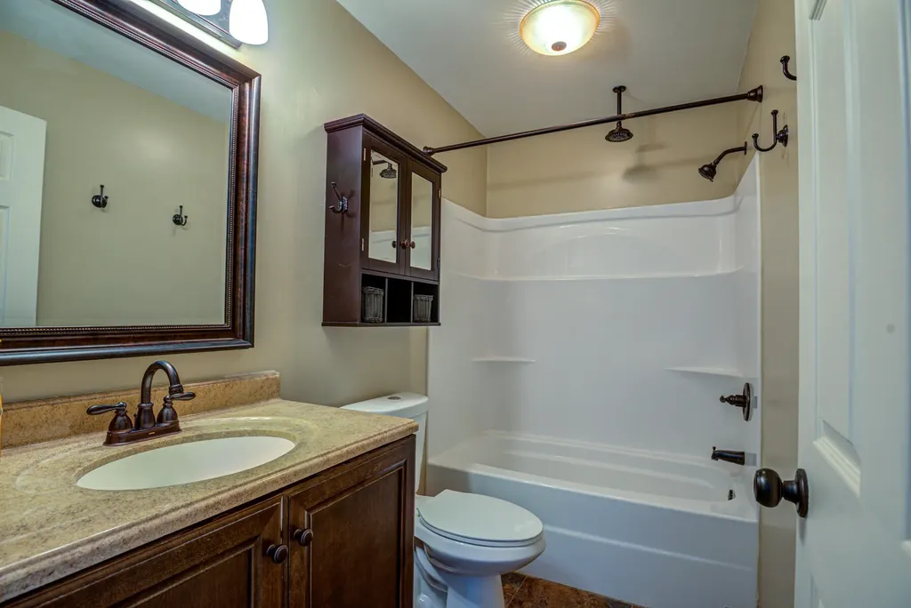 22 Hideaway Lane Falmouth ME 04105