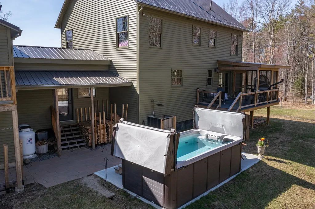 22 Hideaway Lane Falmouth ME 04105