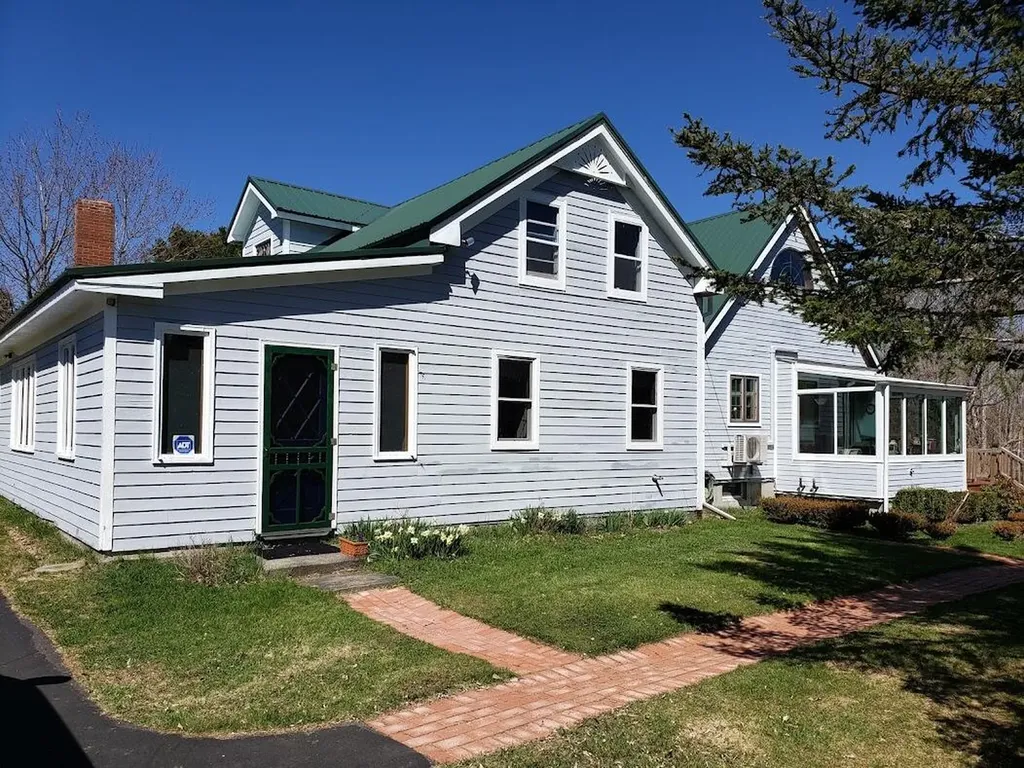 88 Hovey Road Milo ME 04463