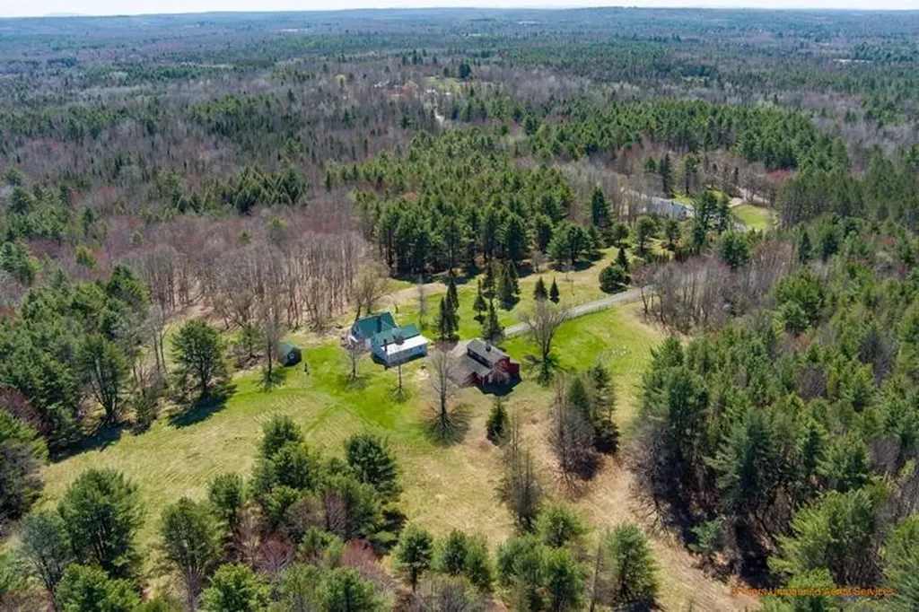 88 Hovey Road Milo ME 04463