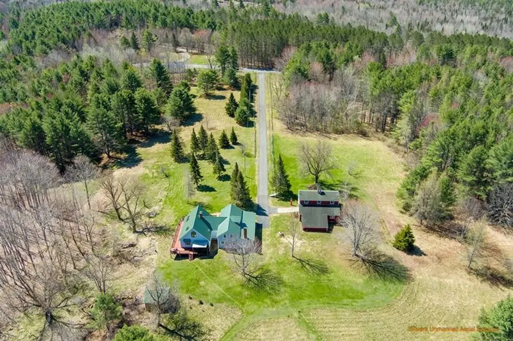 88 Hovey Road Milo ME 04463