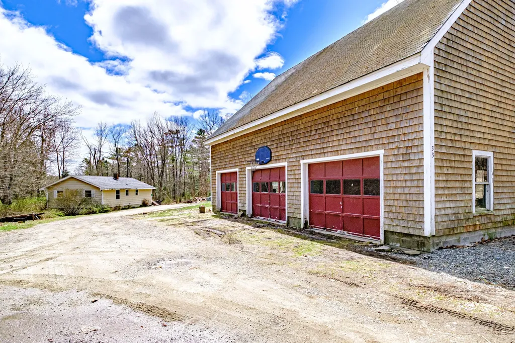 33 Back River Lane Friendship ME 04547