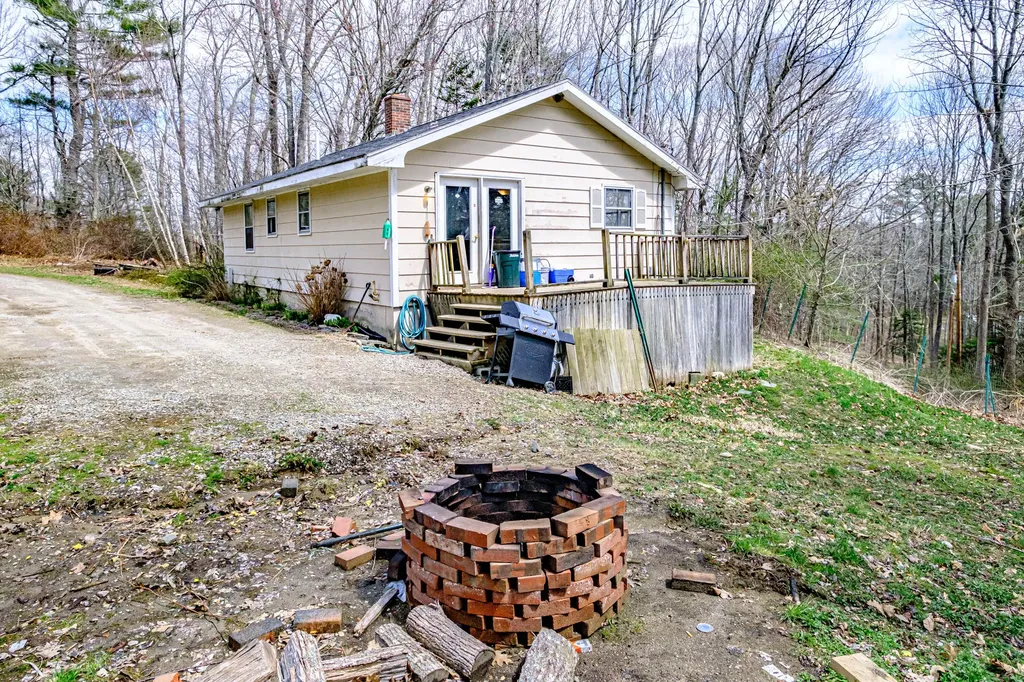33 Back River Lane Friendship ME 04547