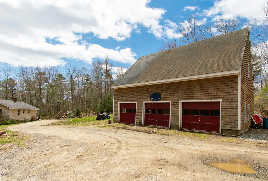 33 Back River Lane Friendship ME 04547