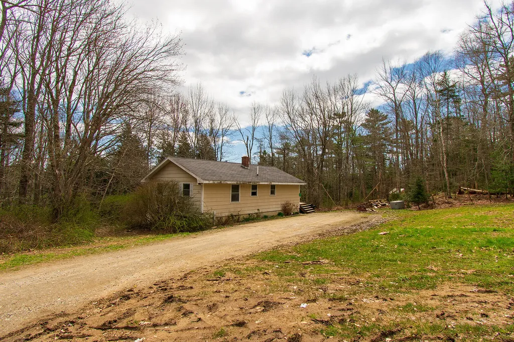 33 Back River Lane Friendship ME 04547