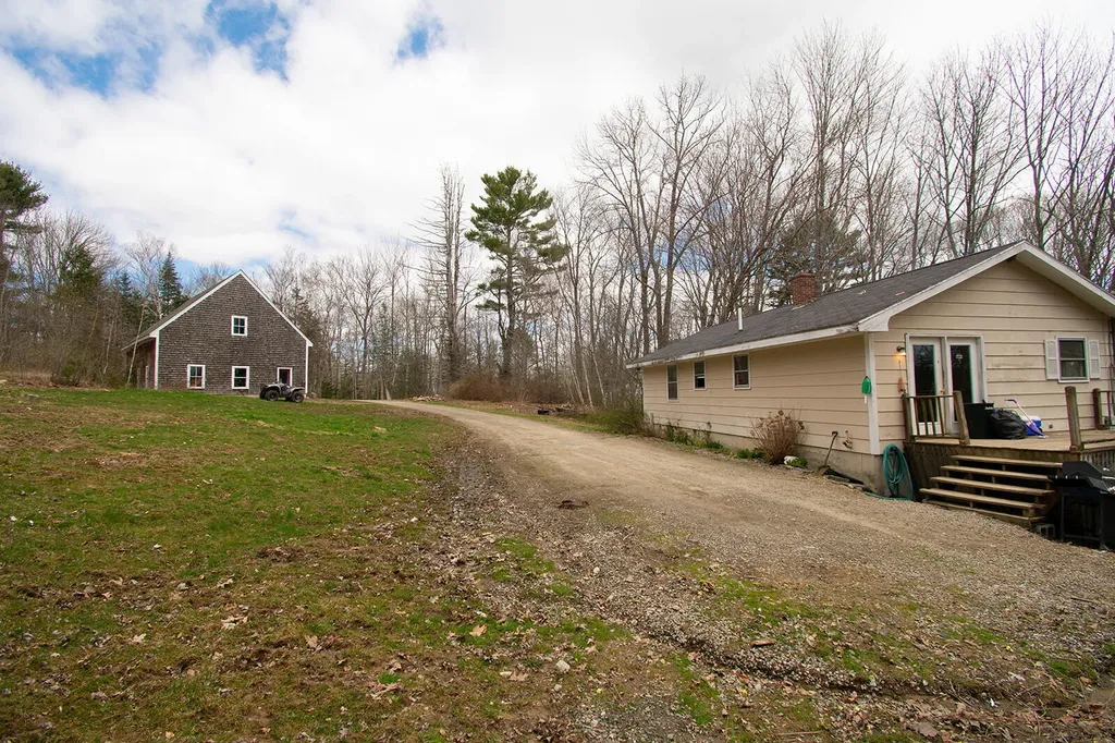33 Back River Lane Friendship ME 04547