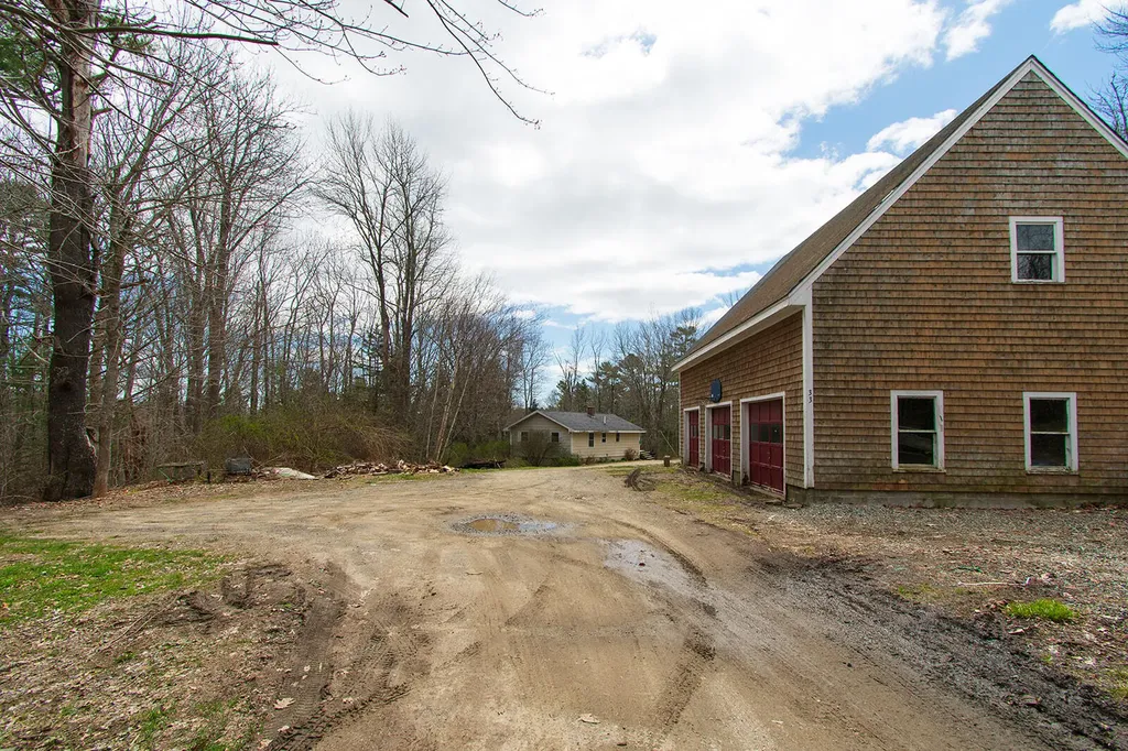 33 Back River Lane Friendship ME 04547