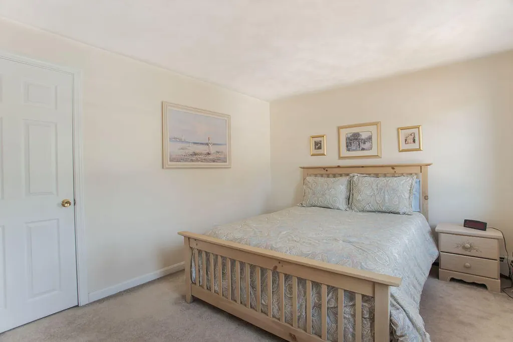 18 Greenacre Drive York ME 03909