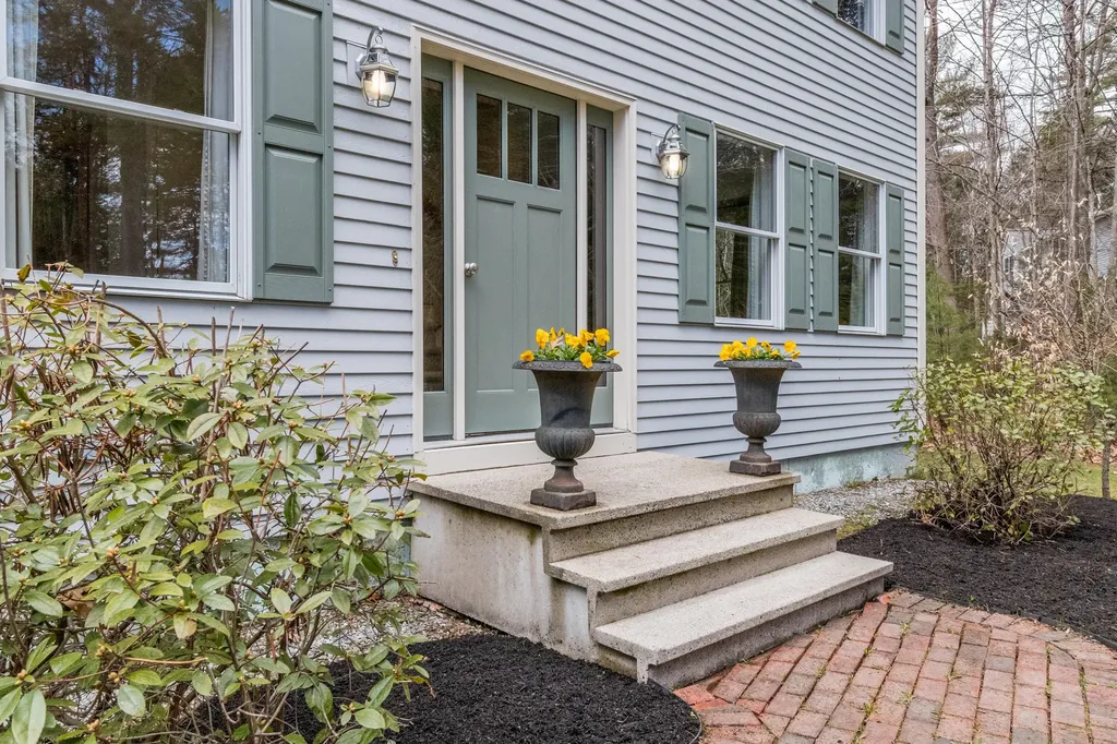 45 Colonial Drive Durham ME 04222
