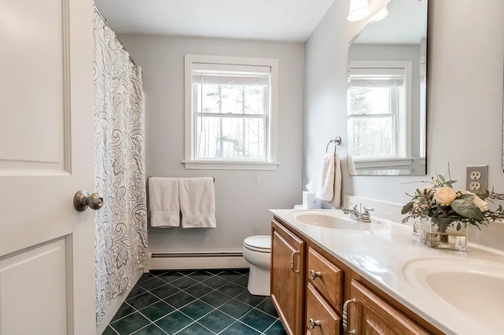 45 Colonial Drive Durham ME 04222
