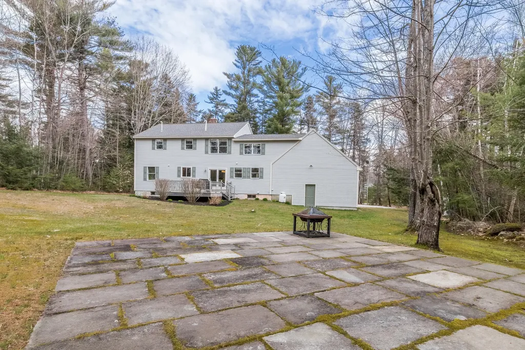 45 Colonial Drive Durham ME 04222