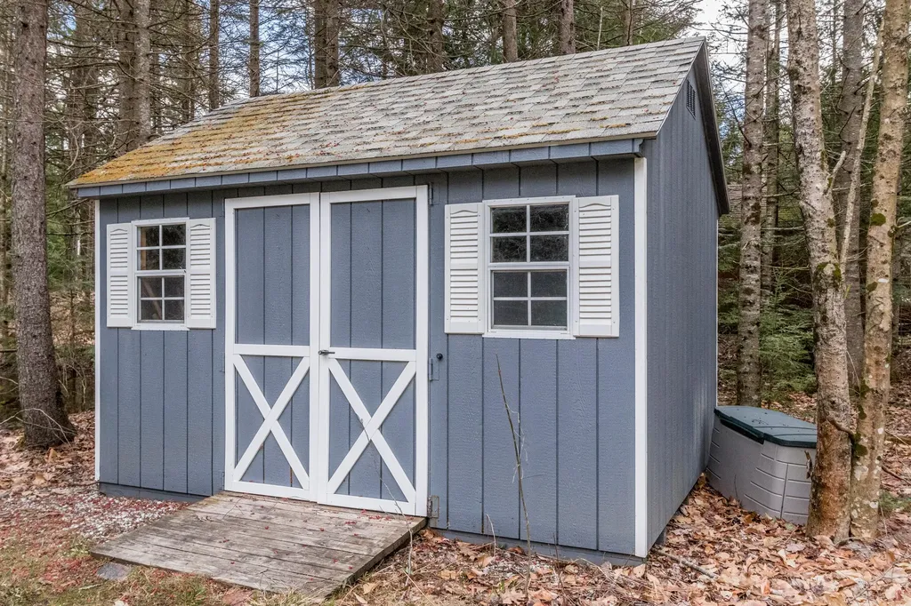45 Colonial Drive Durham ME 04222