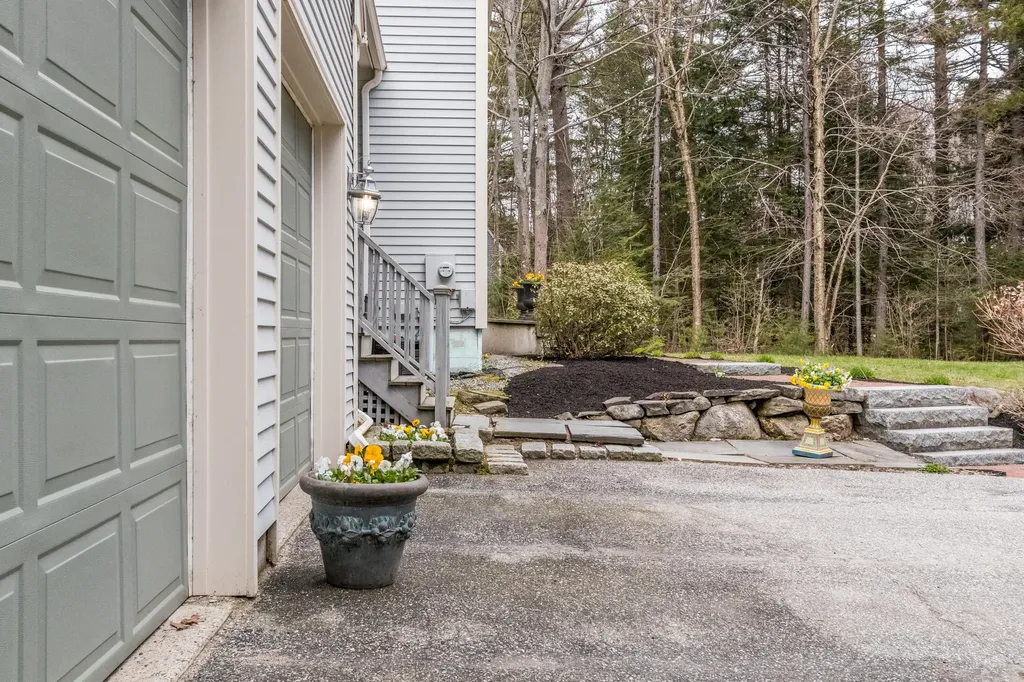 45 Colonial Drive Durham ME 04222
