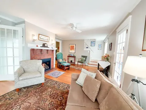 23 Chamberlain Avenue Portland ME 04101