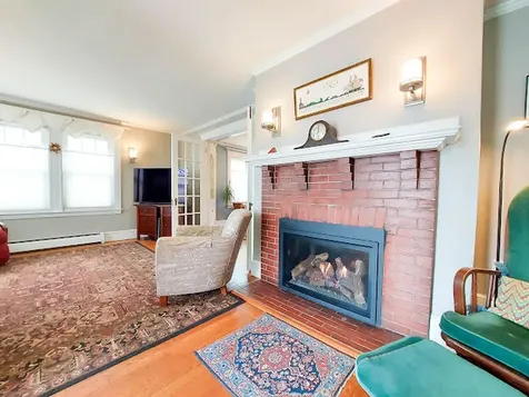 23 Chamberlain Avenue Portland ME 04101