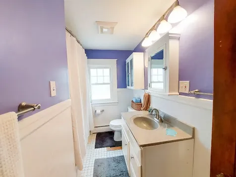 23 Chamberlain Avenue Portland ME 04101