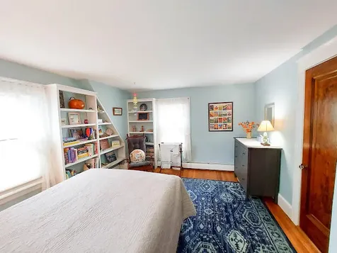 23 Chamberlain Avenue Portland ME 04101