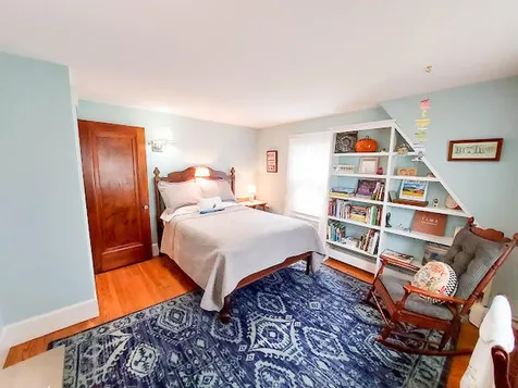23 Chamberlain Avenue Portland ME 04101