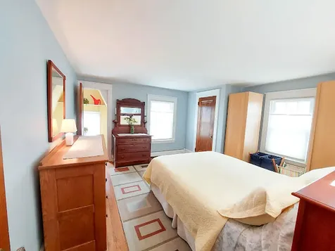 23 Chamberlain Avenue Portland ME 04101