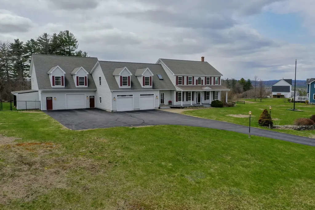 60 Vista Drive Auburn ME 04210