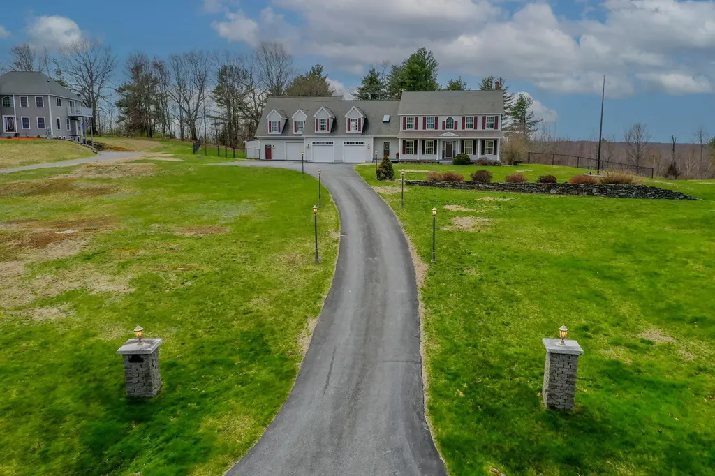 60 Vista Drive Auburn ME 04210