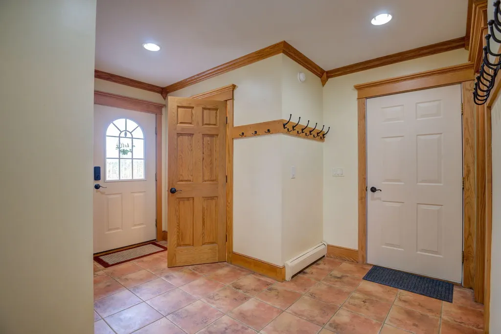 60 Vista Drive Auburn ME 04210
